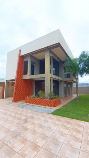 Triplex Confortável em Guaratuba-15 people